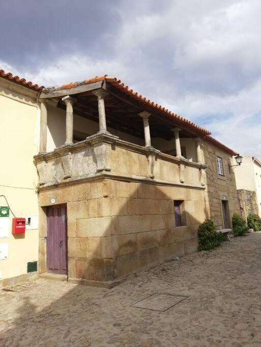 Villa Mendes Oliva *